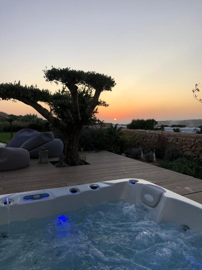 Вилла Sunset Oasis L-Imgarr Экстерьер фото